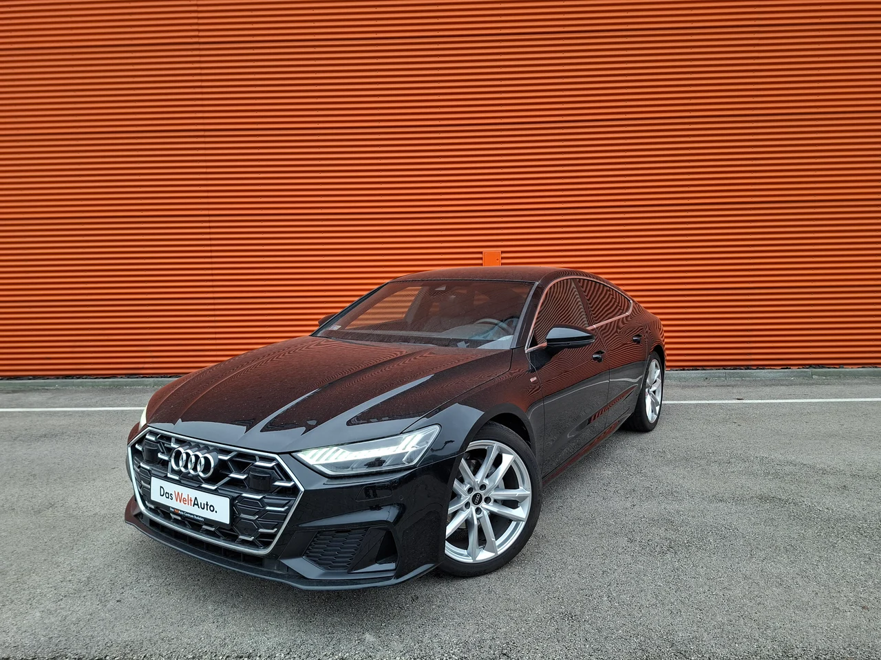 Audi A7 4x4 2,0 TDI 150 kW automat rok 2024, Mítoszfekete metál, 17 458 km, Maďarsko — foto 1 | AMOTOR Audi A7 4x4 2,0 TDI 150 kW automat rok 2024, Mítoszfekete metál, 17 458 km, Maďarsko — foto 1