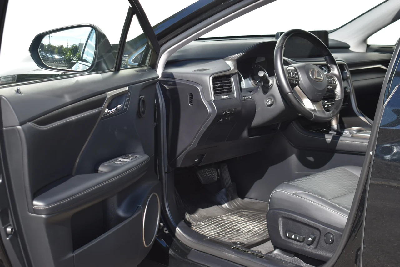 Lexus RX 4x4 3,5 193 kW CVT rok 2022, fekete - metál, 71 390 km, Maďarsko — foto 7 z 13