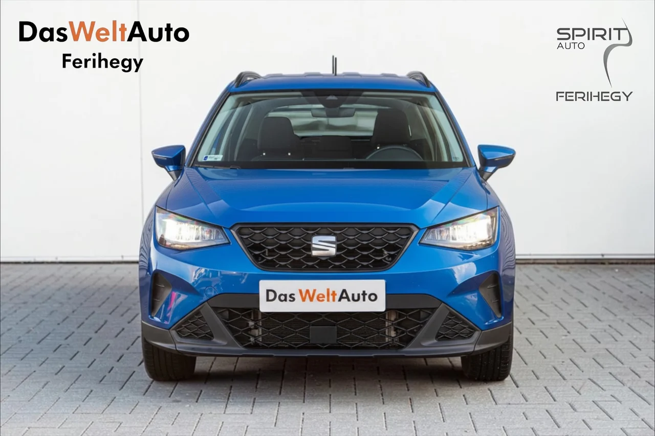 SEAT Arona 1,0 TSI 85 kW DSG rok 2024, Zafír kék metál, 42 313 km, Maďarsko — foto 1 | AMOTOR SEAT Arona 1,0 TSI 85 kW DSG rok 2024, Zafír kék metál, 42 313 km, Maďarsko — foto 1