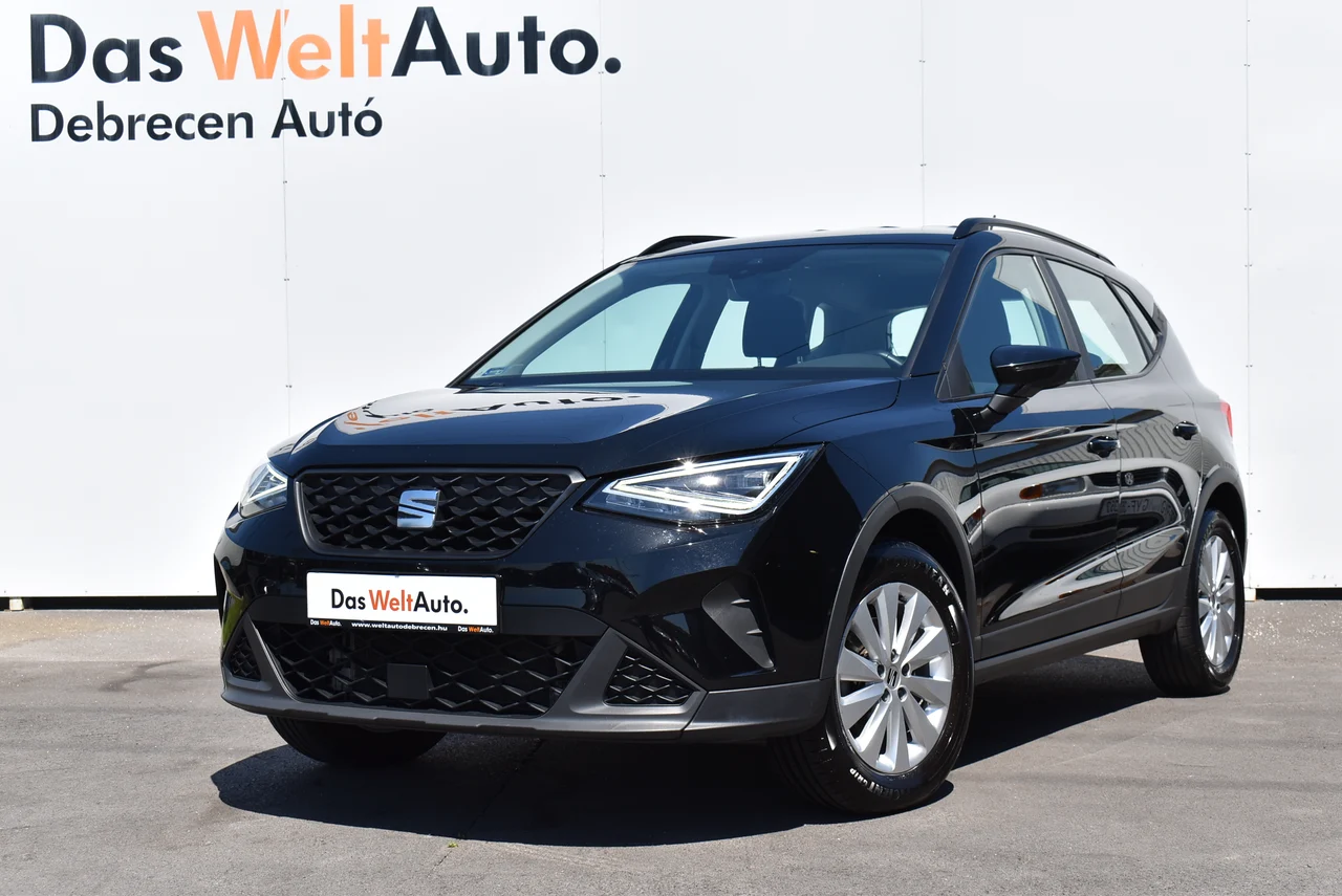 SEAT Arona 1,0 TSI 81 kW DSG rok 2023, Midnight fekete metál, 54 732 km, Maďarsko — foto 1