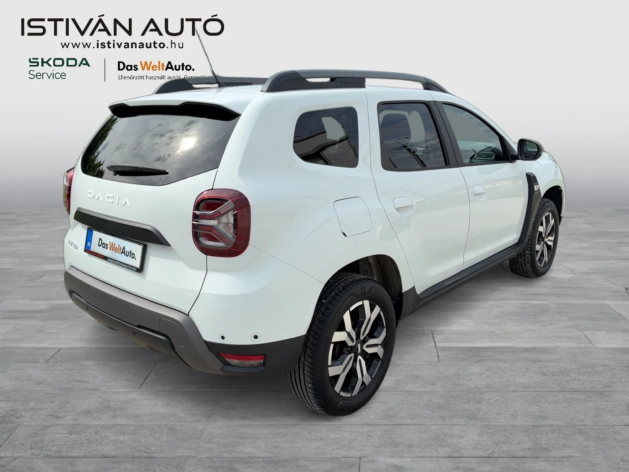 Dacia Duster 110 kW 1.3 TCe automat rok 2023, fehér, 70 907 km, Maďarsko — foto 2 z 13