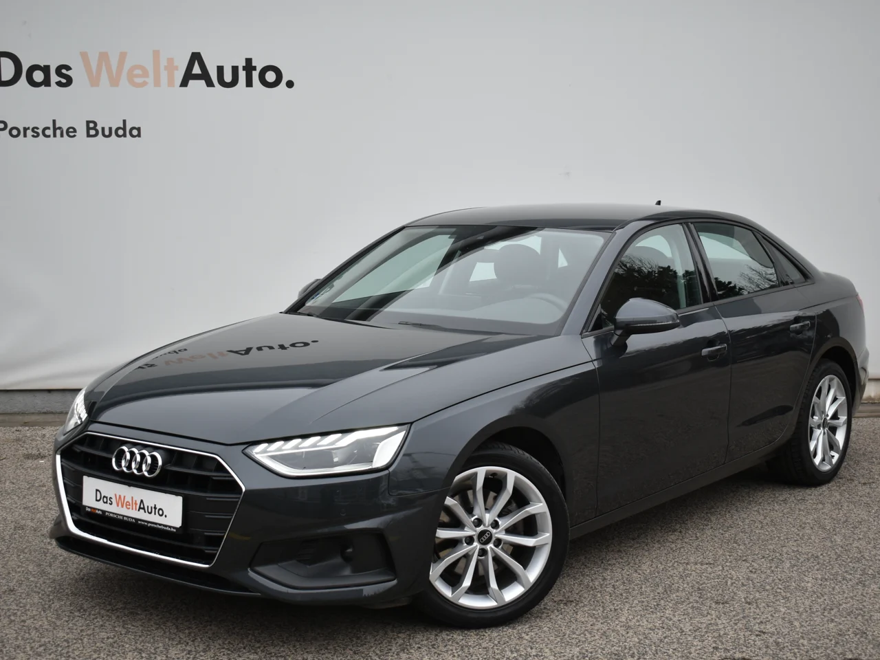 Audi A4 2,0 120 kW TDI automat rok 2023, Manhattan szürke metál, 60 886 km, Maďarsko — foto 1