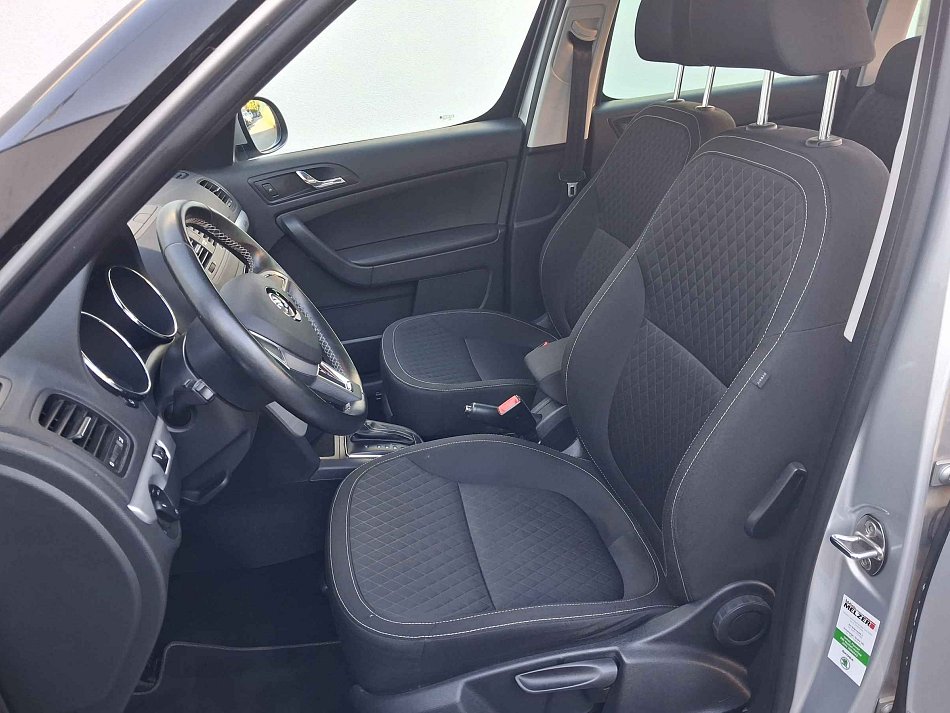 Škoda Yeti 1,2 TSI 81 kW rok 2015, 100 078 km, Česko — foto 9 z 18