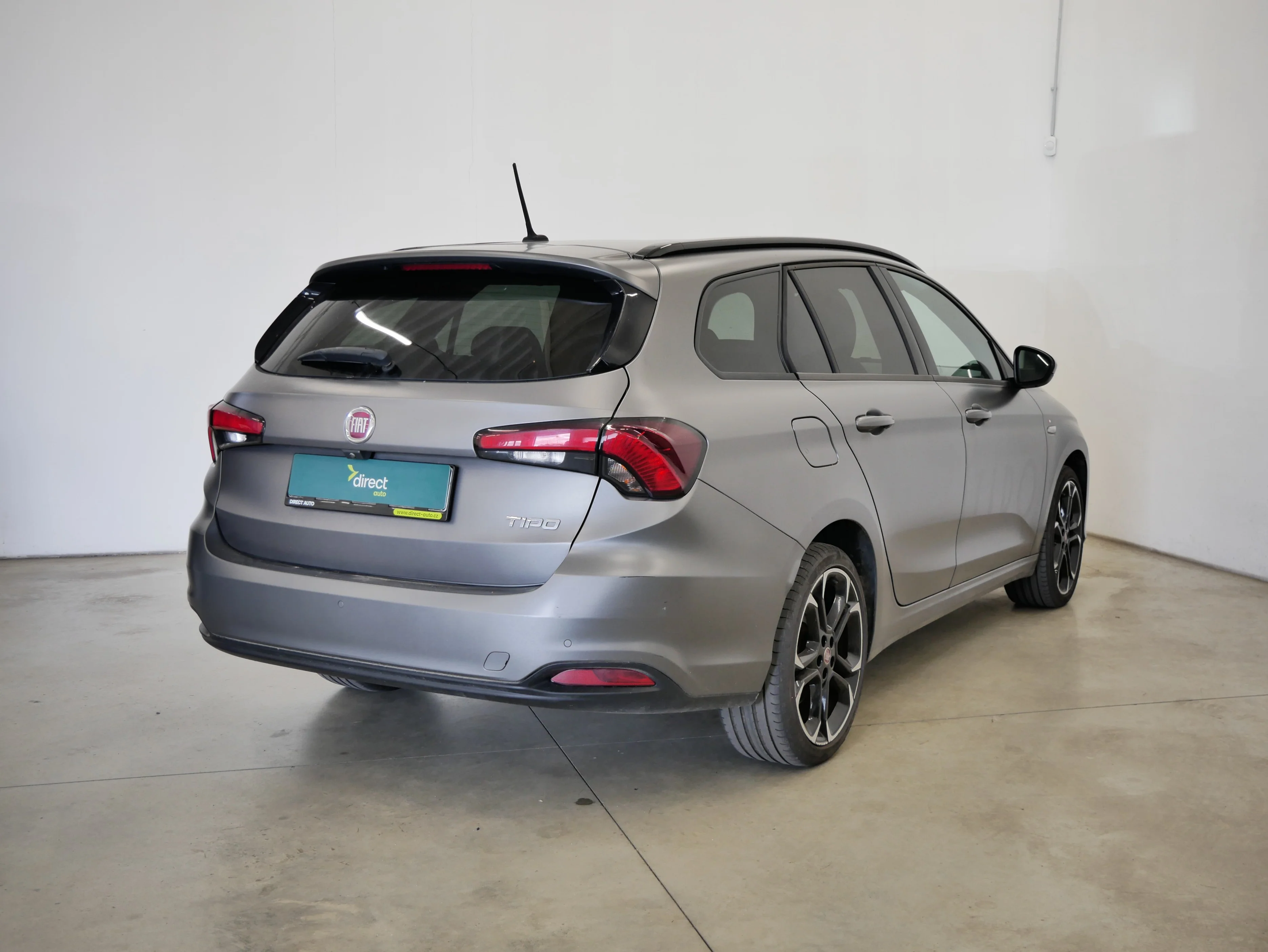 Fiat Tipo 1,6 88kW automat, Česko — foto 2 z 6