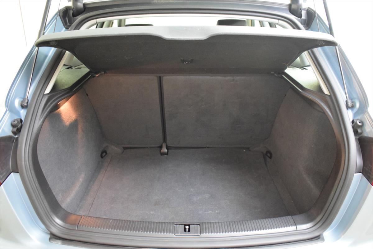 Audi a3 1,4 TFSI 92 kW manuál rok 2008, 184 512 km, Česko — foto 13 z 26