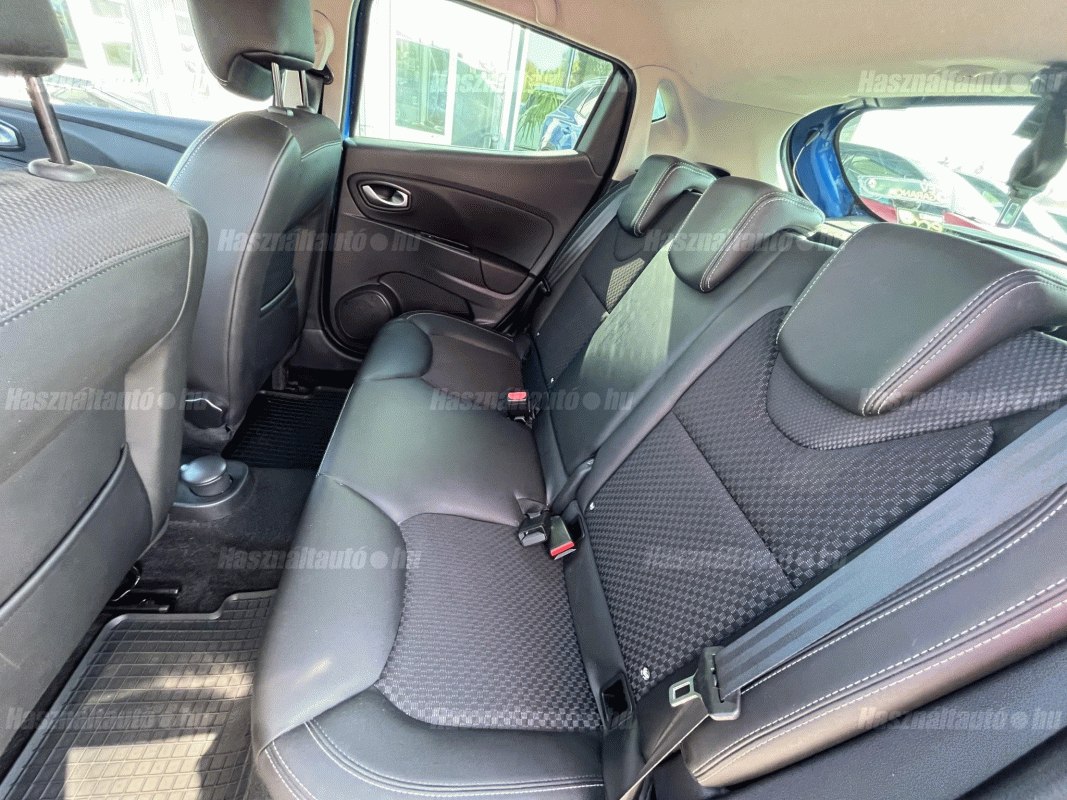 Renault Clio 1,2 TCe 87 kW rok 2016, 111 099 km, Maďarsko — foto 6 z 12