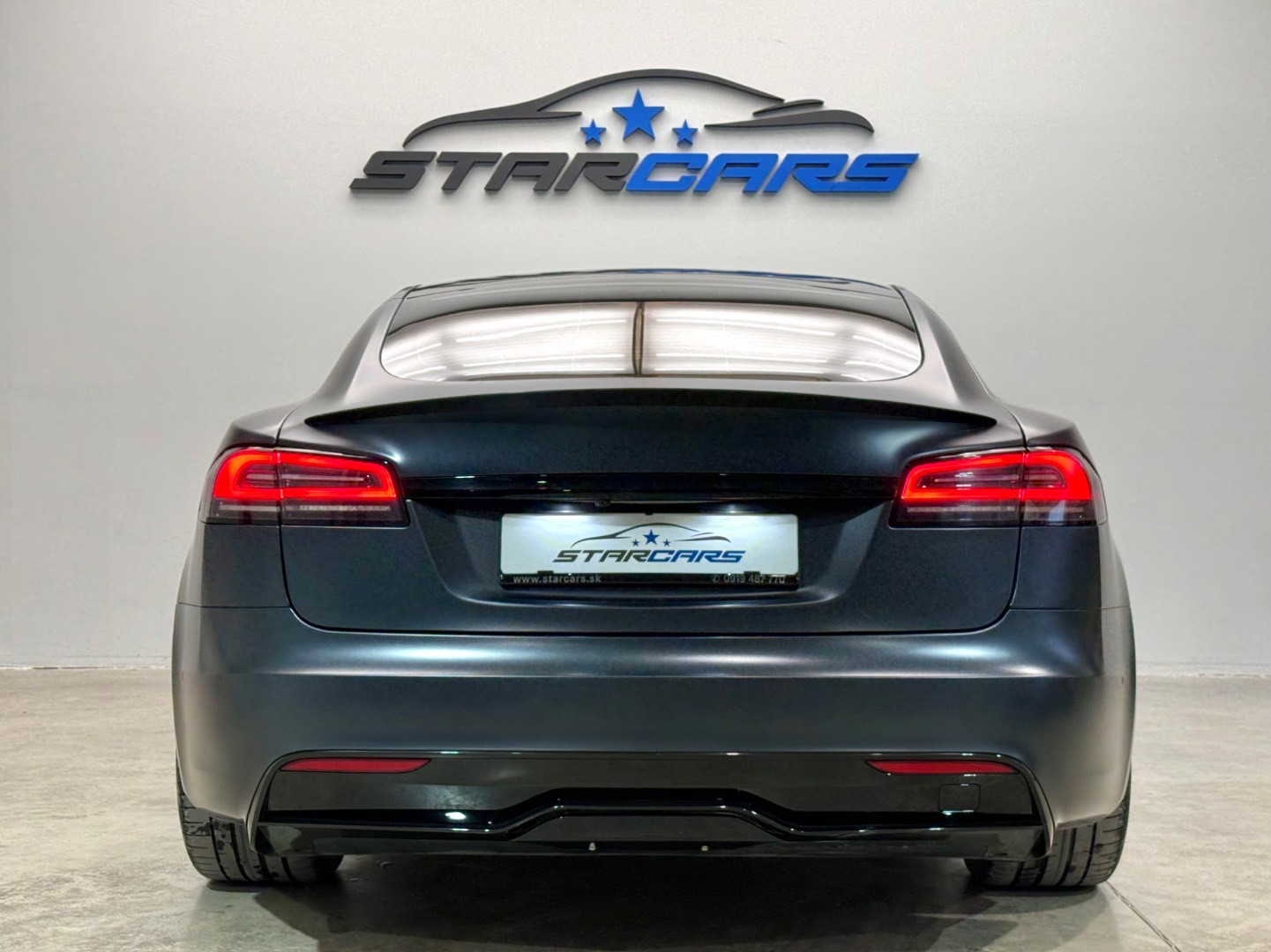 Tesla Model S 750 kW, Slovensko — foto 8 z 60
