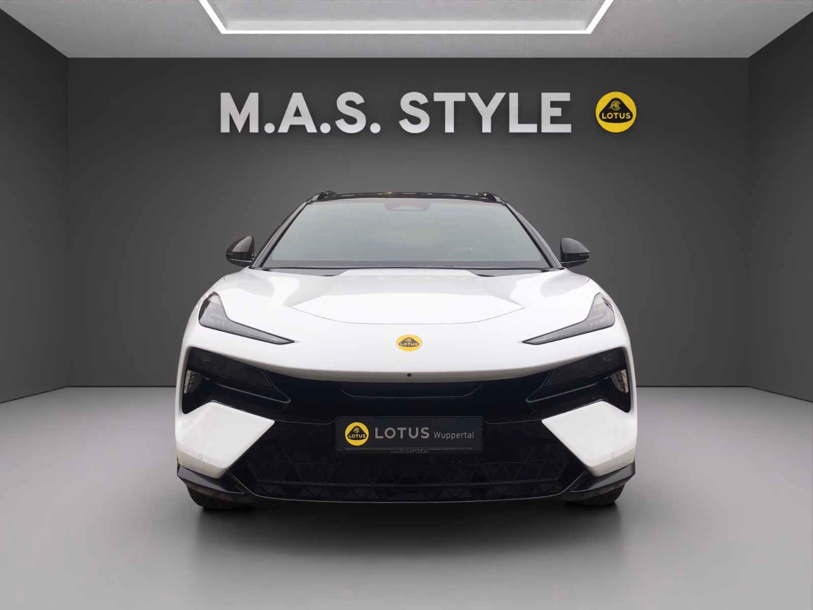 Lotus 450 kW automat rok 2026, 9 950 km, Nemecko — foto 3 z 28