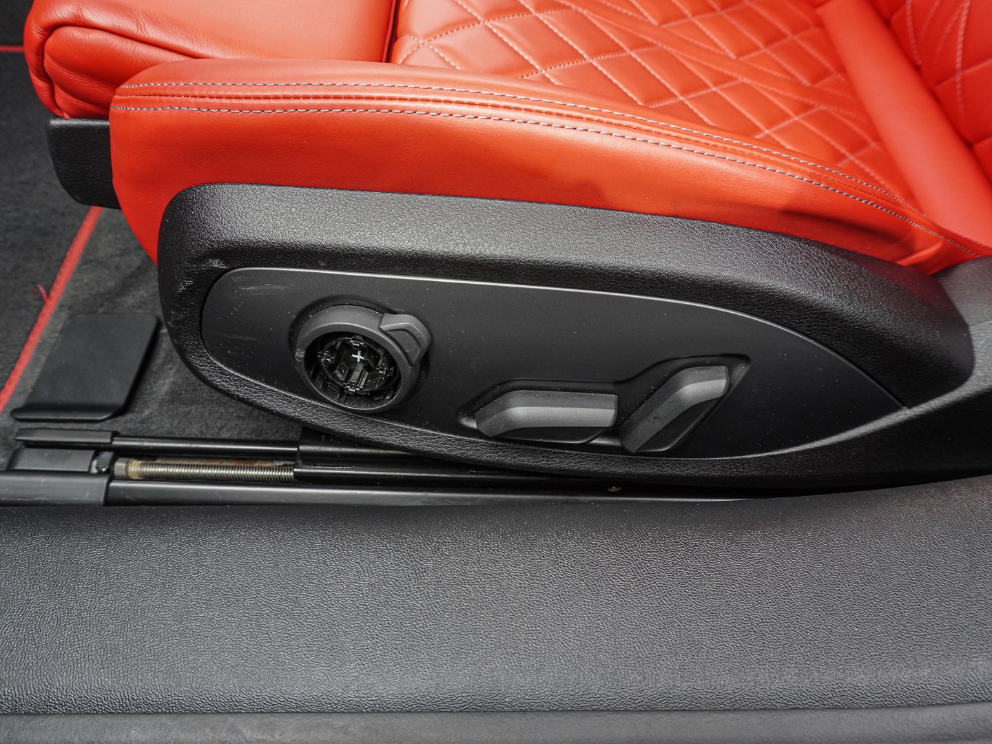 Audi Tts 2,0 TFSI 235 kW automat rok 2022, 35 677 km, Nemecko — foto 14 z 16
