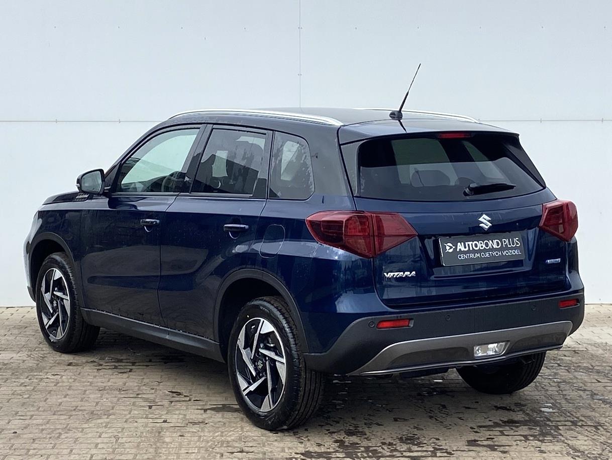 Suzuki Vitara 1 81kw manuál rok 2026, 5 330 km, Česko — foto 7 z 24
