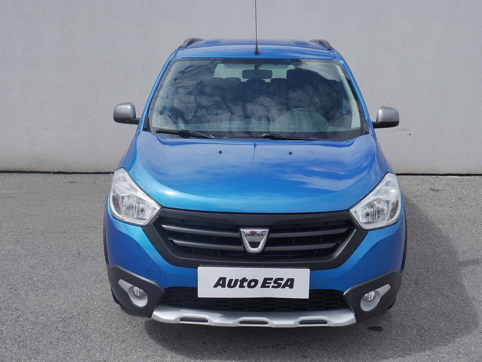 Dacia Lodgy Stepway 85 kW 1.2 TCe manuál rok 2015, 94 416 km, Česko — foto 2 z 13