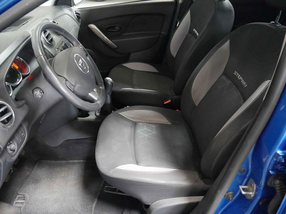 Dacia Sandero 66 kW 1.0TCe manuál rok 2013, 115 662 km, Česko — foto 9 z 9