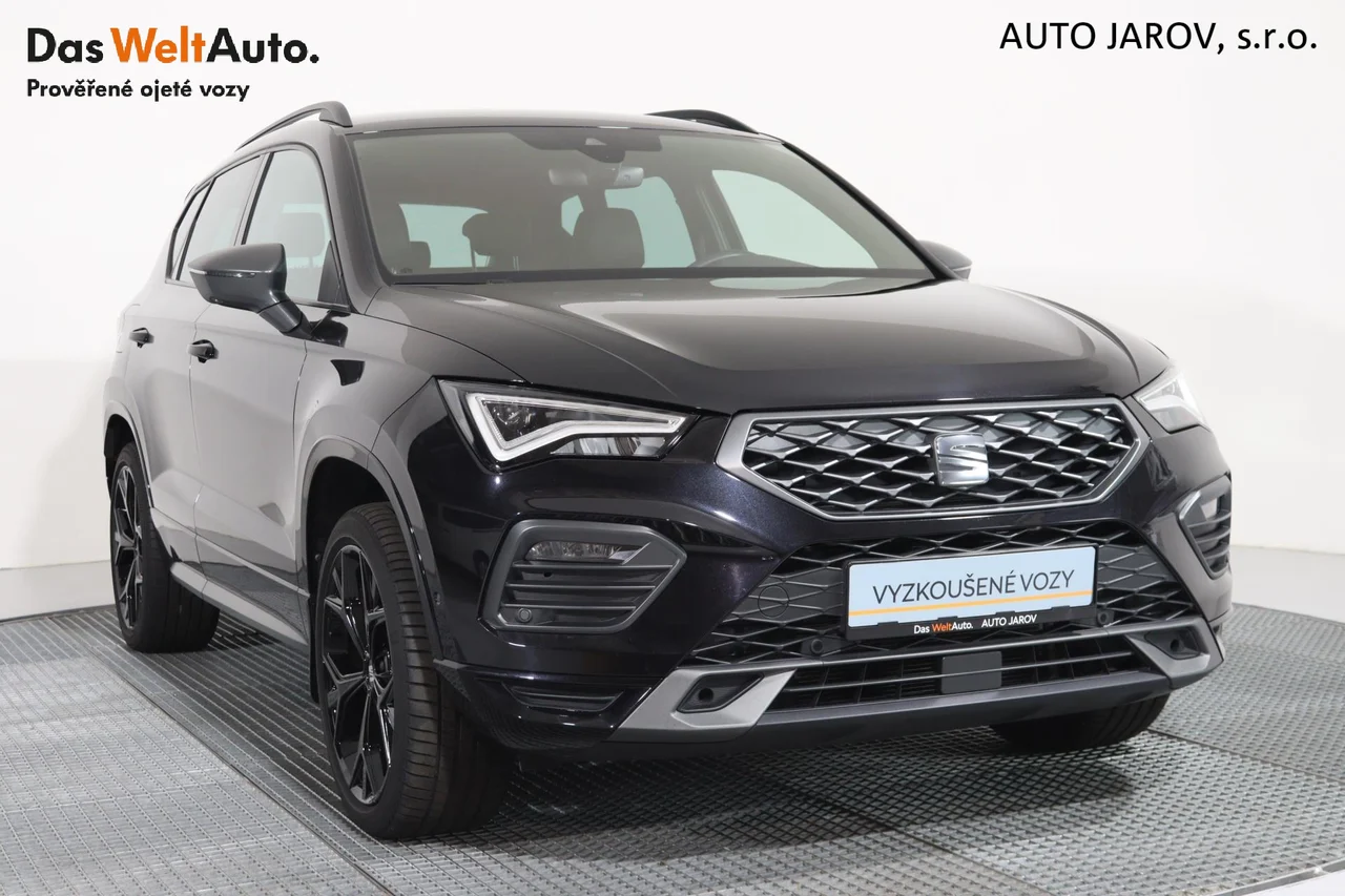 Seat Ateca 4WD 2,0 TSI 140 kW 2.0TSI DSG rok 2024, černá - metalická, 18 700 km, Česko — foto 7 z 24
