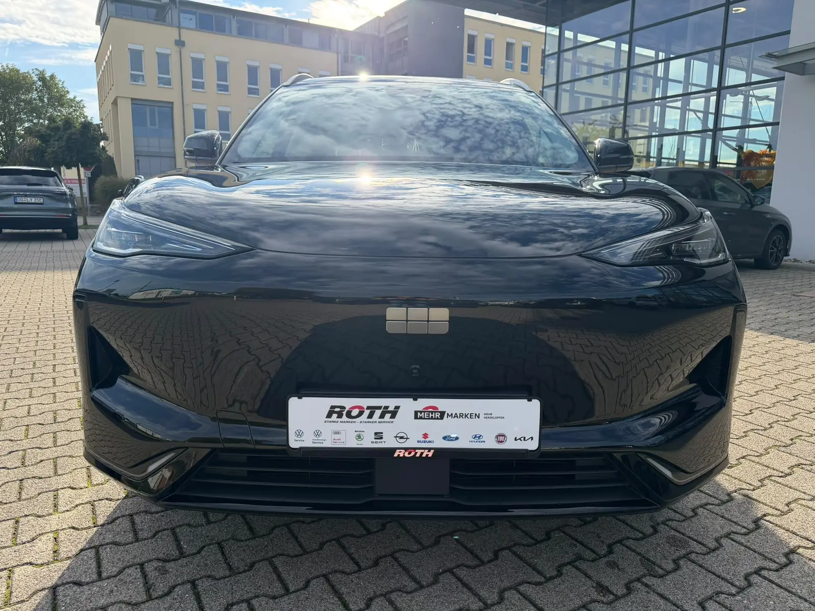 Geely E5 160 kW automat, čierna, 99 km, Nemecko — foto 9 z 27