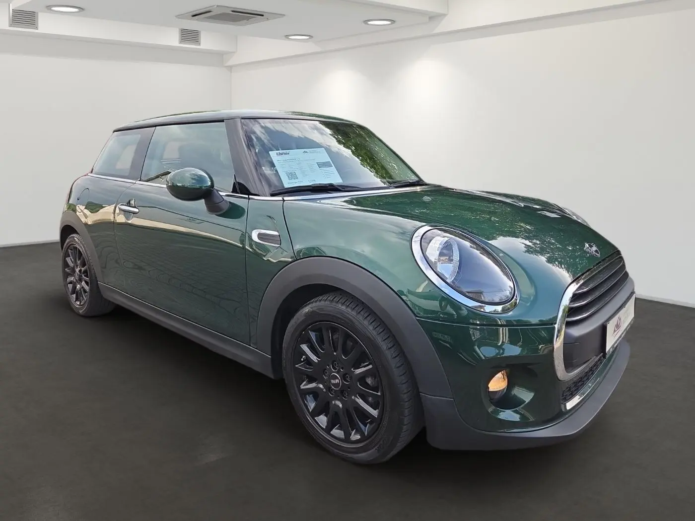 MINI One 75 kW 1.5 T manuál rok 2018, zelená, 49 300 km, Nemecko — foto 3 z 23