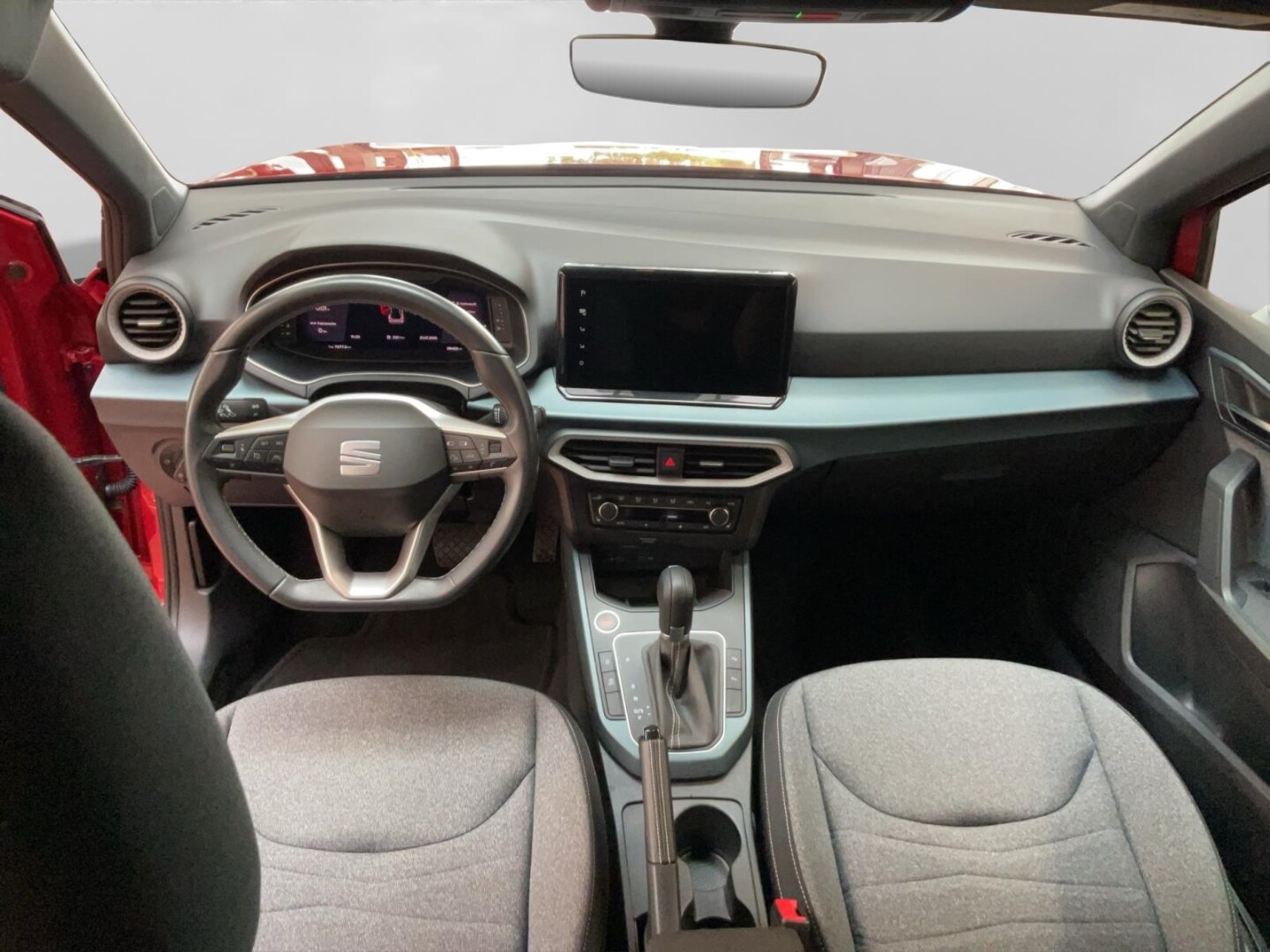 Seat Arona 81 kW 1.0 TSI automat rok 2022, 39 399 km, Nemecko — foto 14 z 15