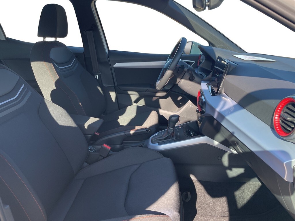 Seat Arona 110 kW 1.5 TSI DSG rok 2023, 2 400 km, Nemecko — foto 9 z 15