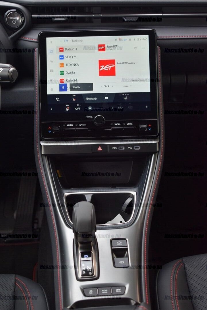 Lexus Lbx 1,5 100 kW automat rok 2025, 6 603 km, Poľsko — foto 12 z 18