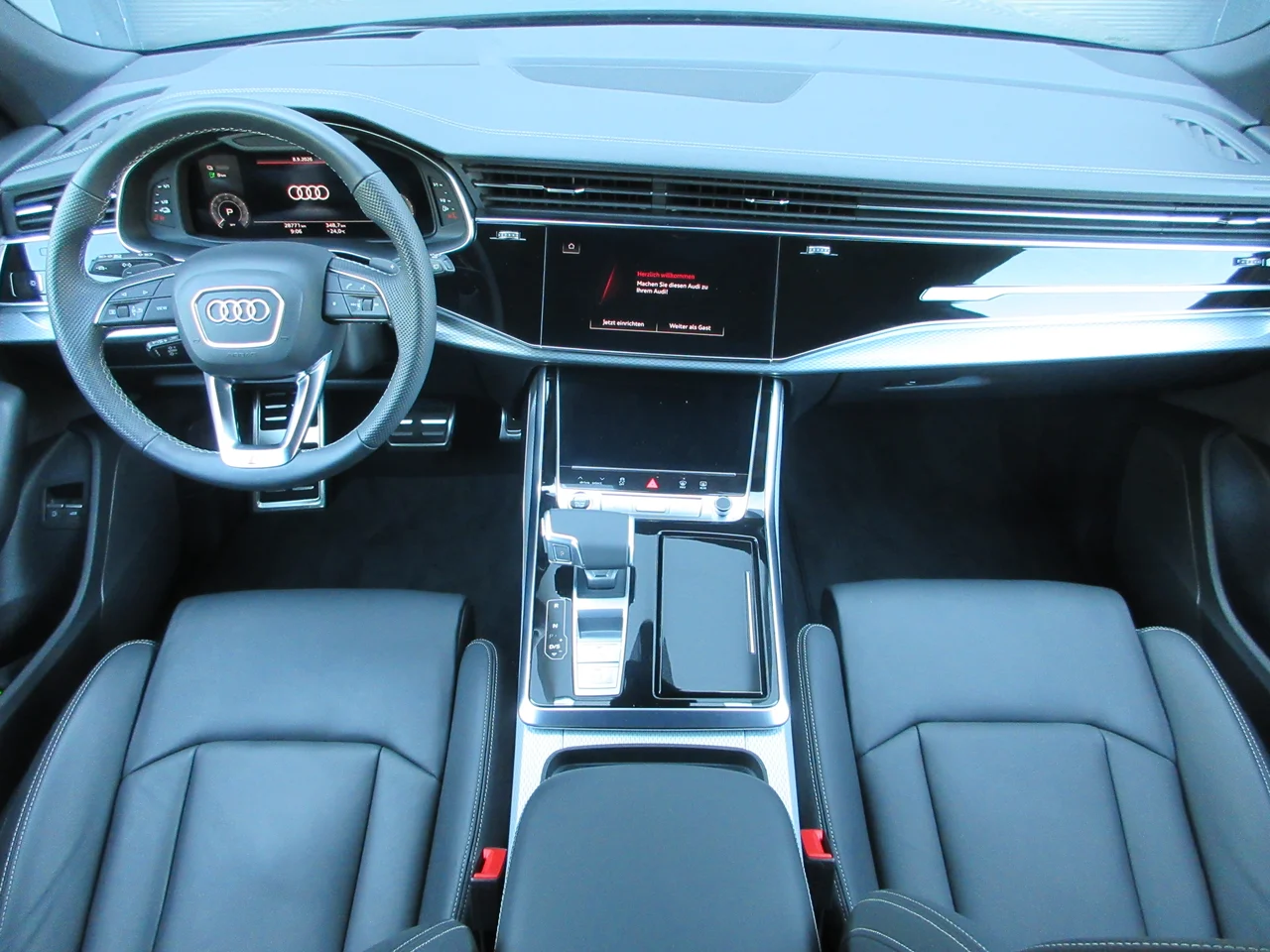 Audi Q8 4x4 3,0 250 kW 290 automat rok 2025, D6 Waitomoblau Metallic, 28 756 km, Rakúsko — foto 12 z 22