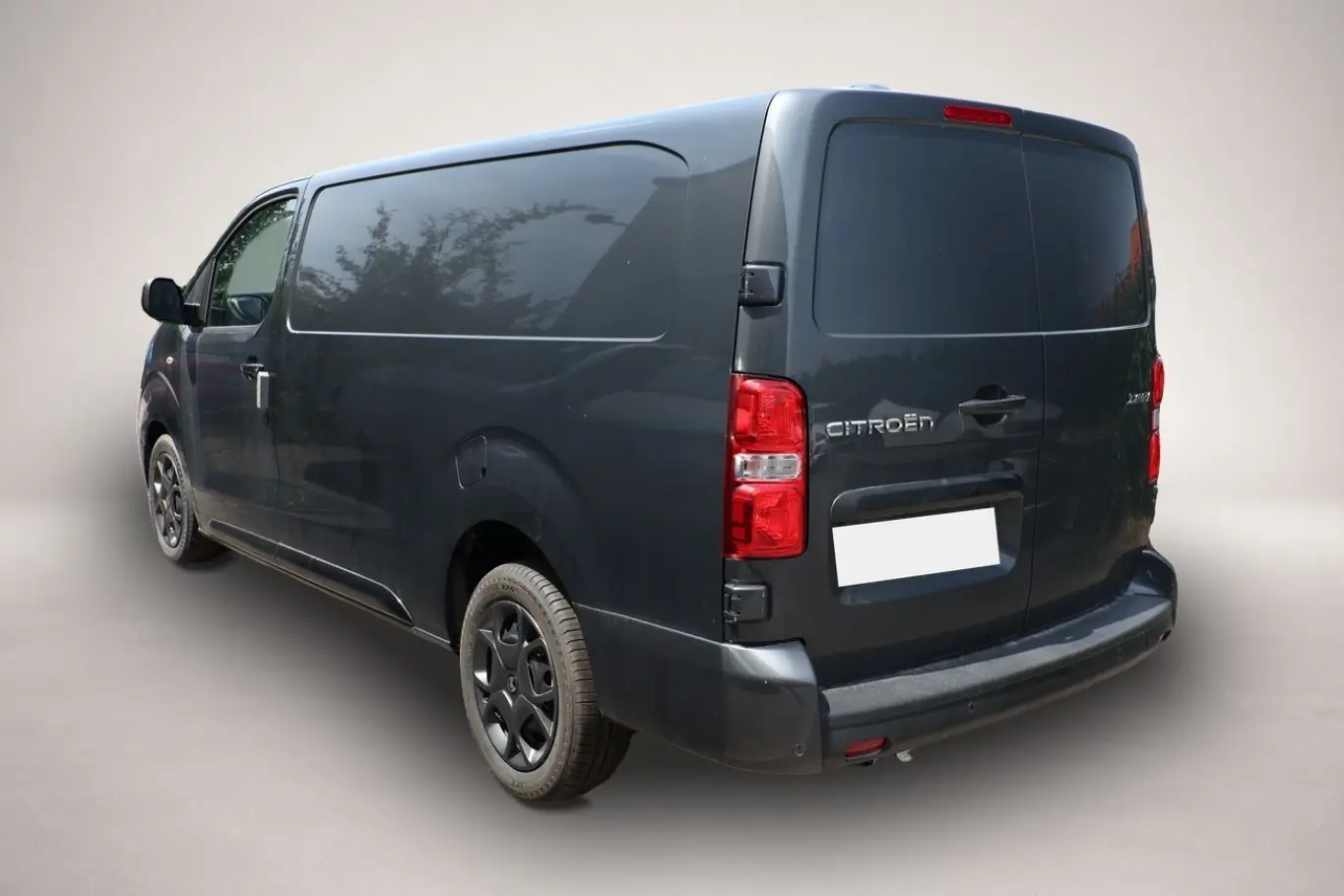 Citroen Jumpy 2,2 110 kW automat rok 2026, sivá, 10 km, Nemecko — foto 4 z 7