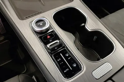 Chery Tiggo 8 1,6 108 kW automat rok 2025, 9 790 km, Poľsko — foto 8 z 10