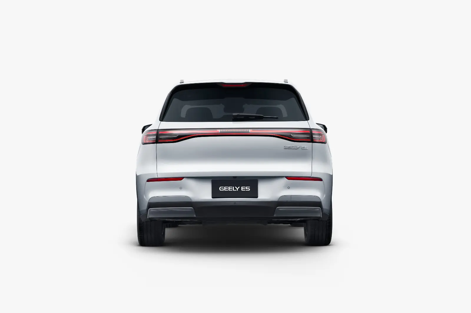 Geely E5 160 kW automat, biela, 99 km, Nemecko — foto 6 z 9