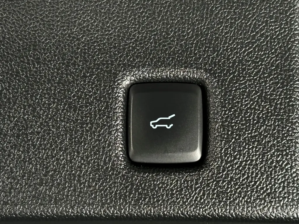 Ford Kuga 2,5 165 kW automat rok 2022, sivá, 23 682 km, Nemecko — foto 10 z 31
