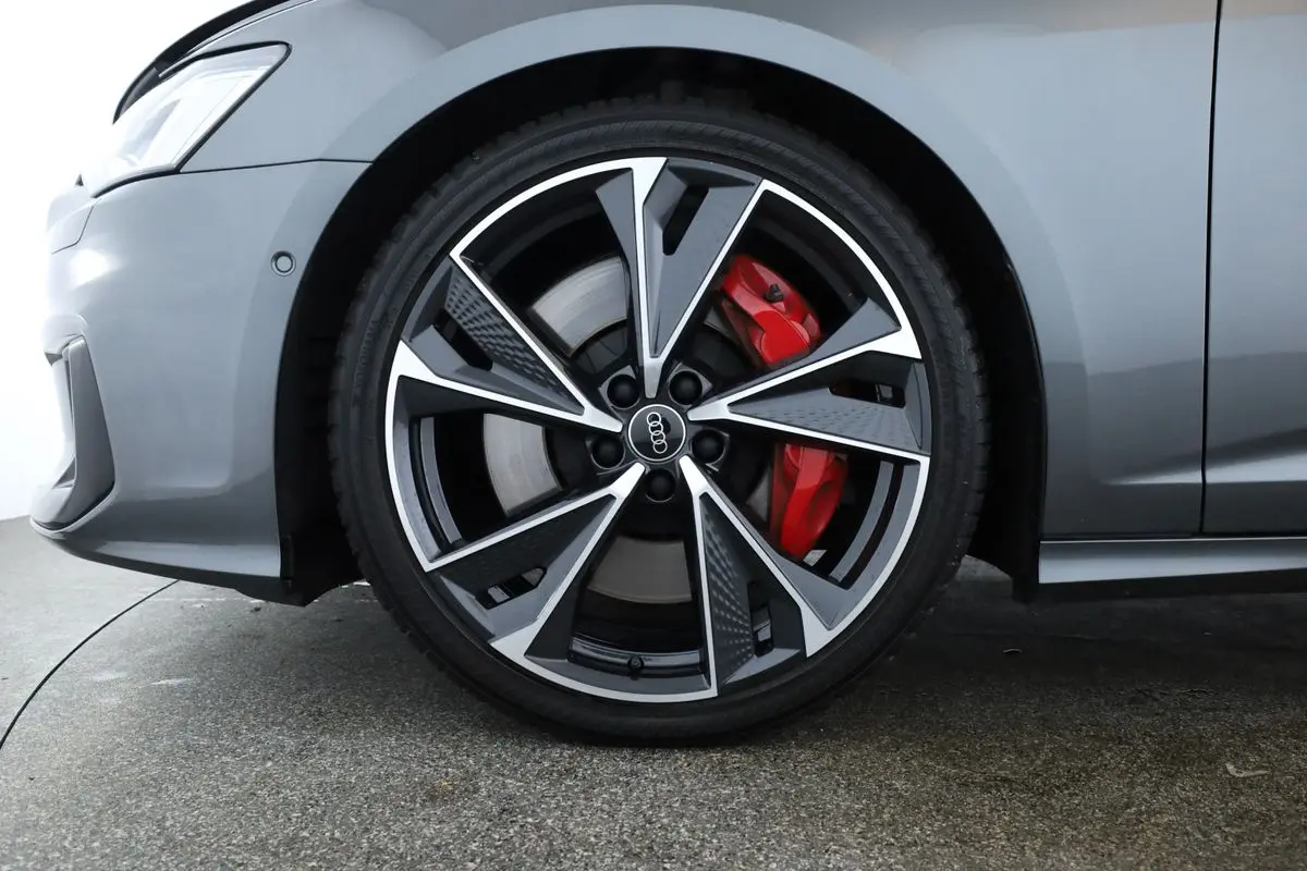 Audi S6 4x4 3,0 253 kW TDI automat rok 2025, sivá, 31 900 km, Nemecko — foto 7 z 40