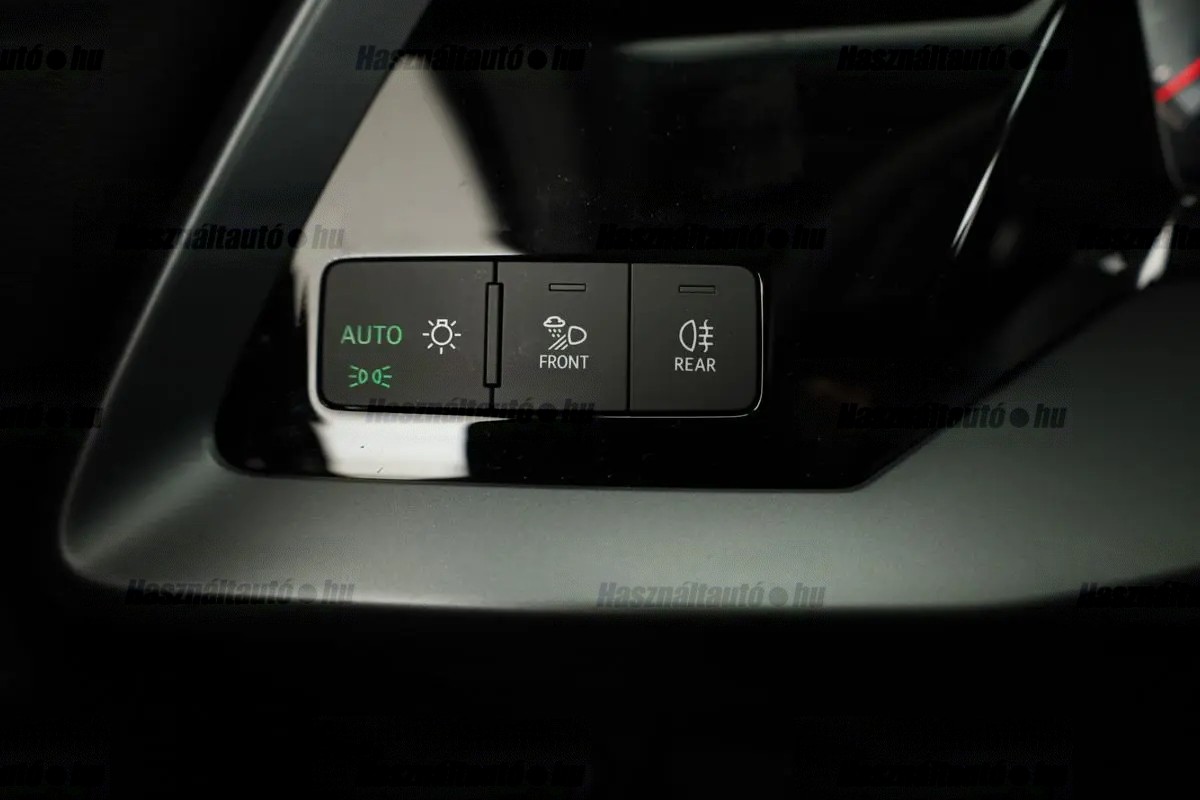 Audi A3 4x4 2,0 150 kW TFSI automat rok 2026, sivá, 1 200 km, Nemecko — foto 9 z 40