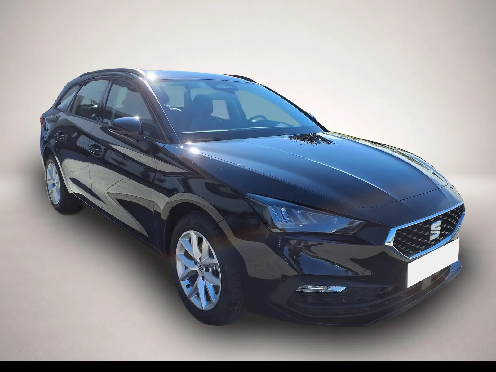 Seat Leon 85 kW 1.5 TSI manuál, čierna, 50 km, Nemecko — foto 4 z 4