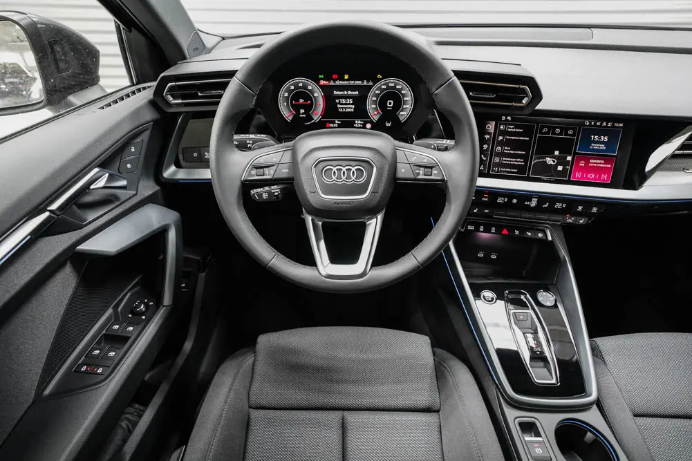 Audi A3 4x4 2,0 150 kW TFSI automat rok 2026, sivá, 20 km, Nemecko — foto 8 z 21