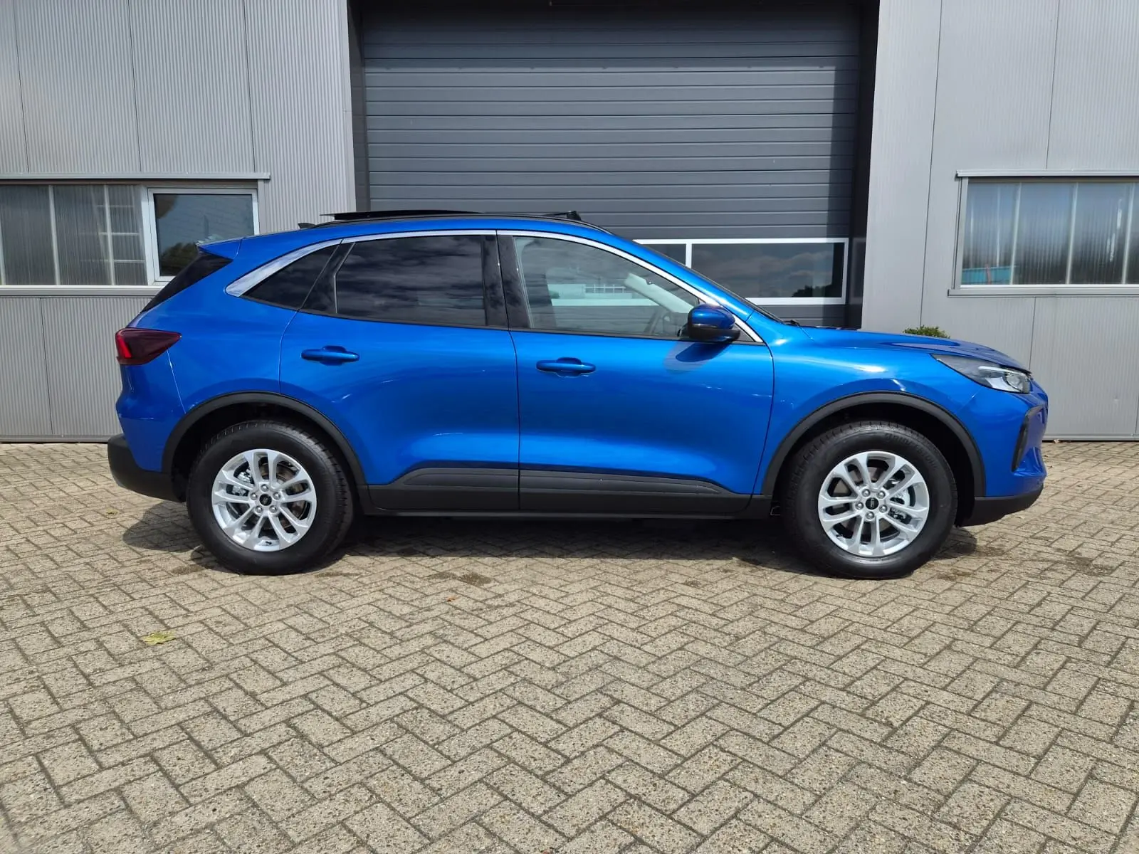 Ford Kuga 2,5 178 kW PHEV automat rok 2026, modrá, 2 km, Nemecko — foto 11 z 40