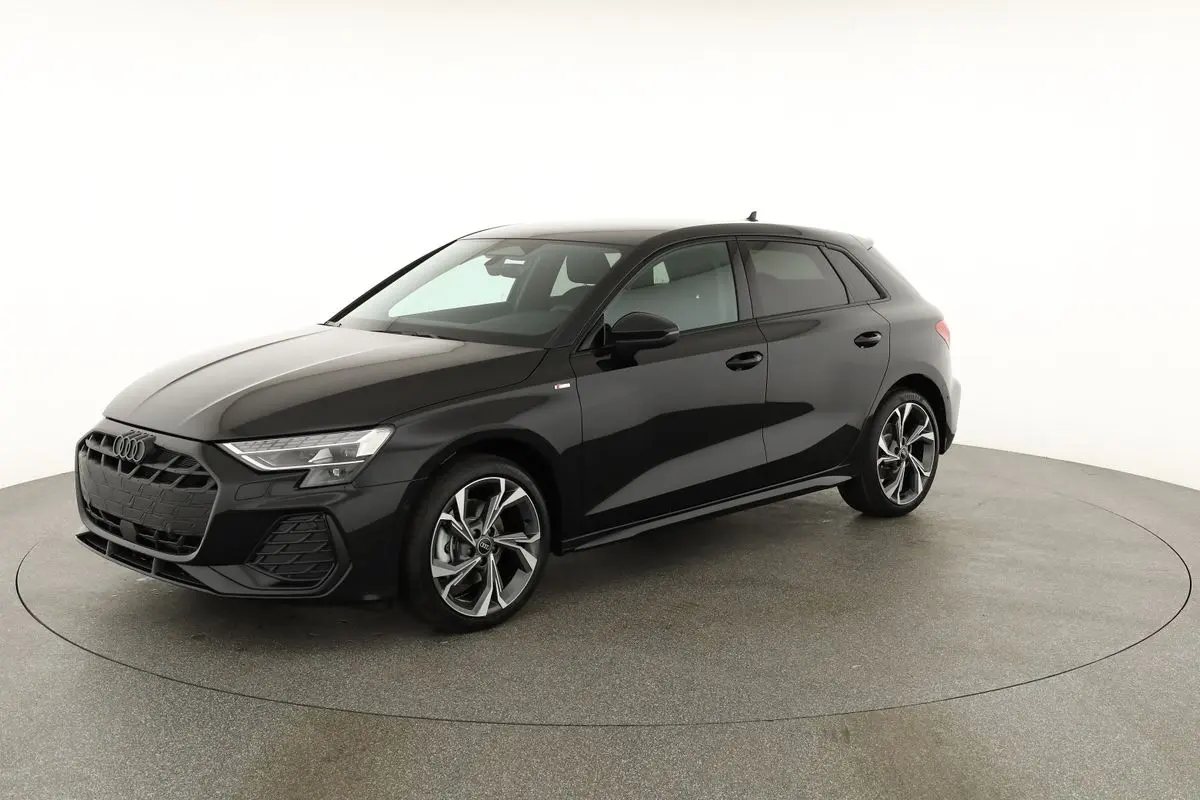 Audi A3 4x4 2,0 150 kW TFSI automat rok 2026, čierna, 10 km, Nemecko — foto 16 z 38