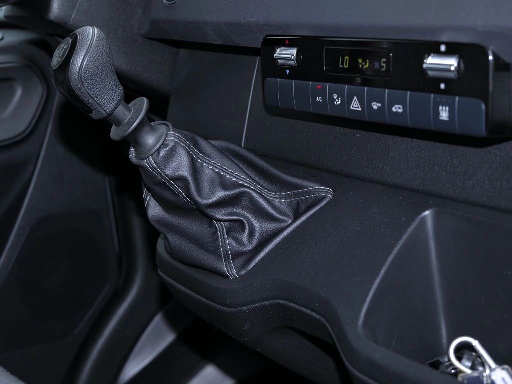 Mercedes-Benz Sprinter 2,0 125 kW manuál rok 2024, 48 932 km, Nemecko — foto 12 z 24