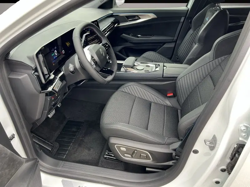 Renault Espace 1,2 147 kW automat rok 2026, biela, 10 km, Nemecko — foto 4 z 5