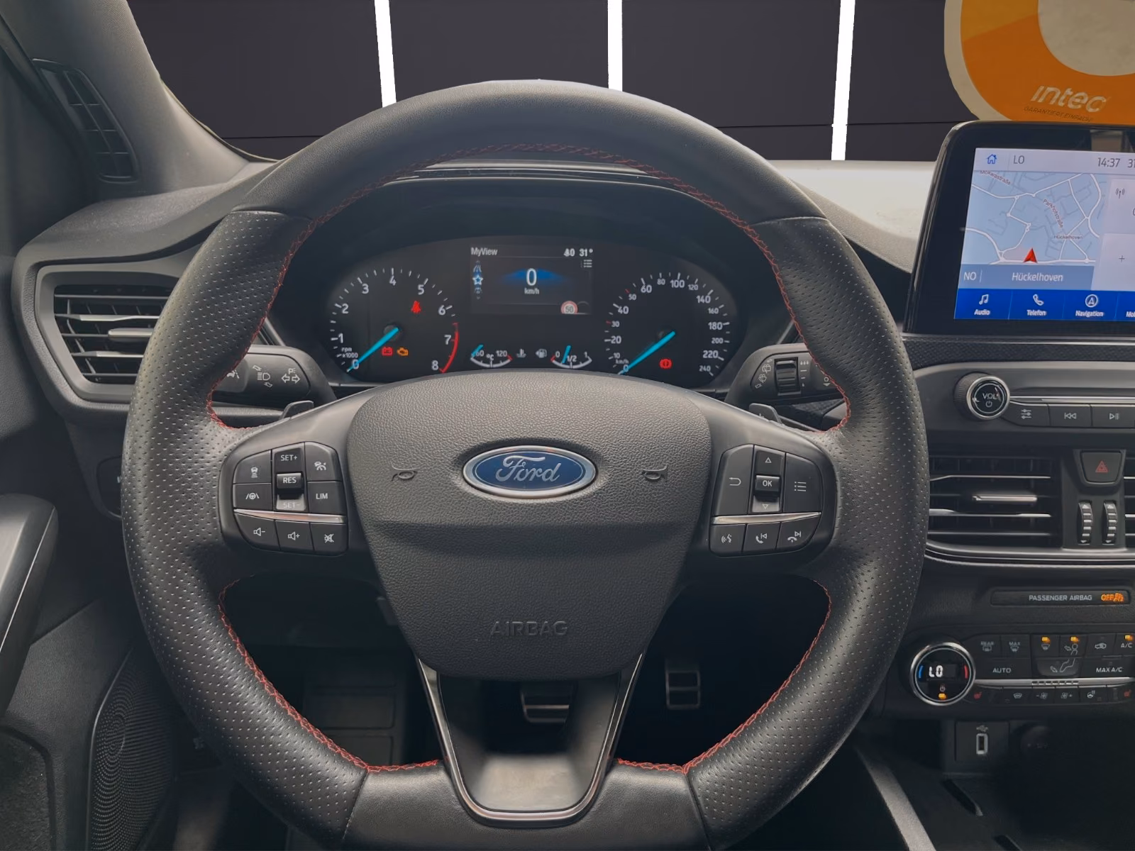 Ford Focus 92 kW automat rok 2020, 40 666 km, Nemecko — foto 8 z 18