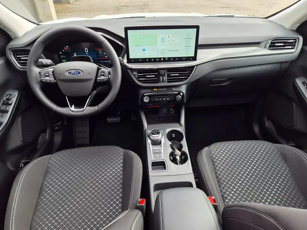 Ford Kuga Titanium 243 koní 2,5 PHEV 178 kW automat rok 2026, 2 km, Rakúsko — foto 15 z 60