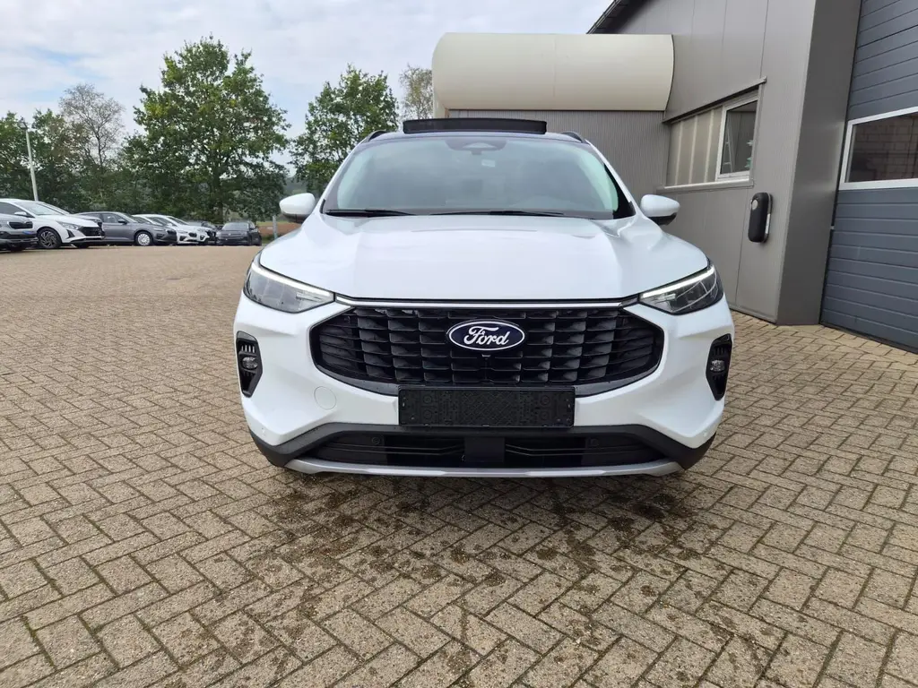 Ford Kuga Titanium 243 koní 2,5 PHEV 178 kW automat rok 2026, 2 km, Rakúsko — foto 9 z 60