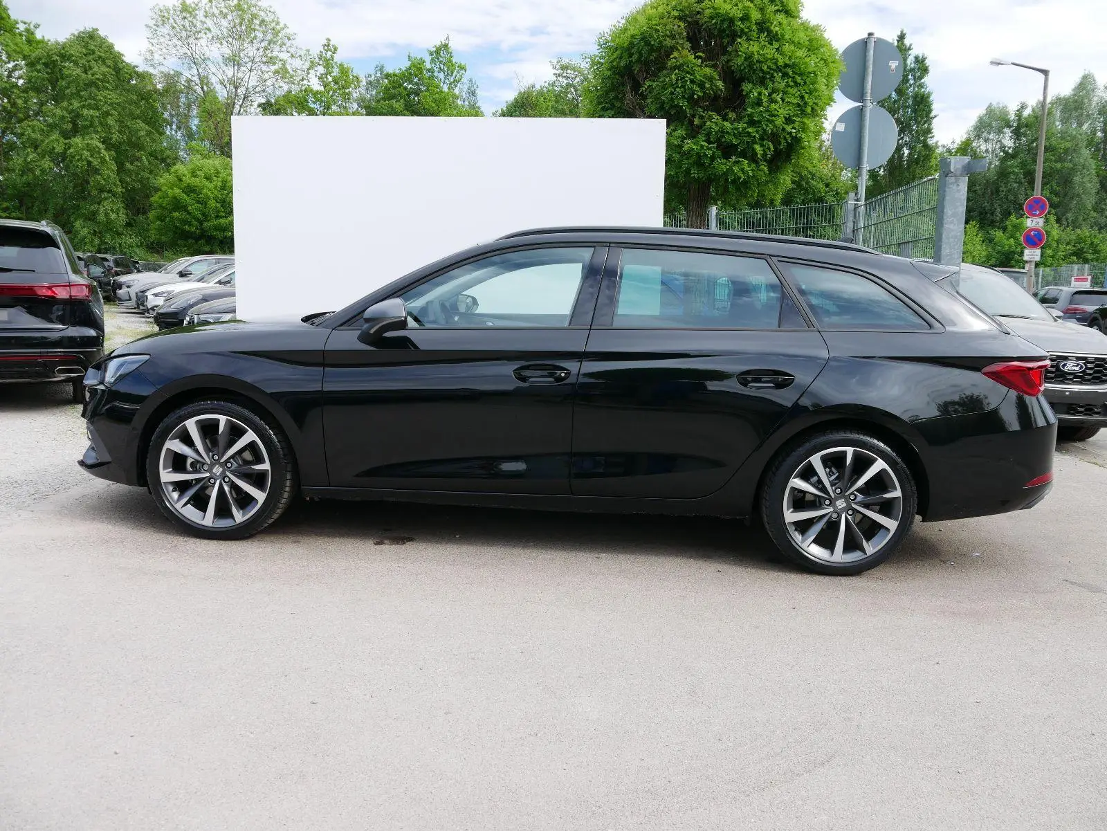Seat Leon 2.0 TDI DSG 110 kW rok 2025, 10 km, Rakúsko — foto 16 z 26