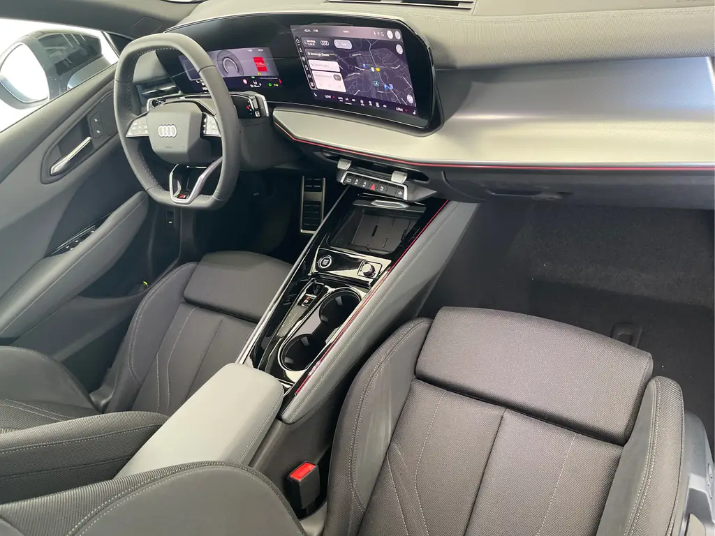 Audi q3 quattro 2,0 TFSI automat, 20 km, Rakúsko — foto 13 z 41