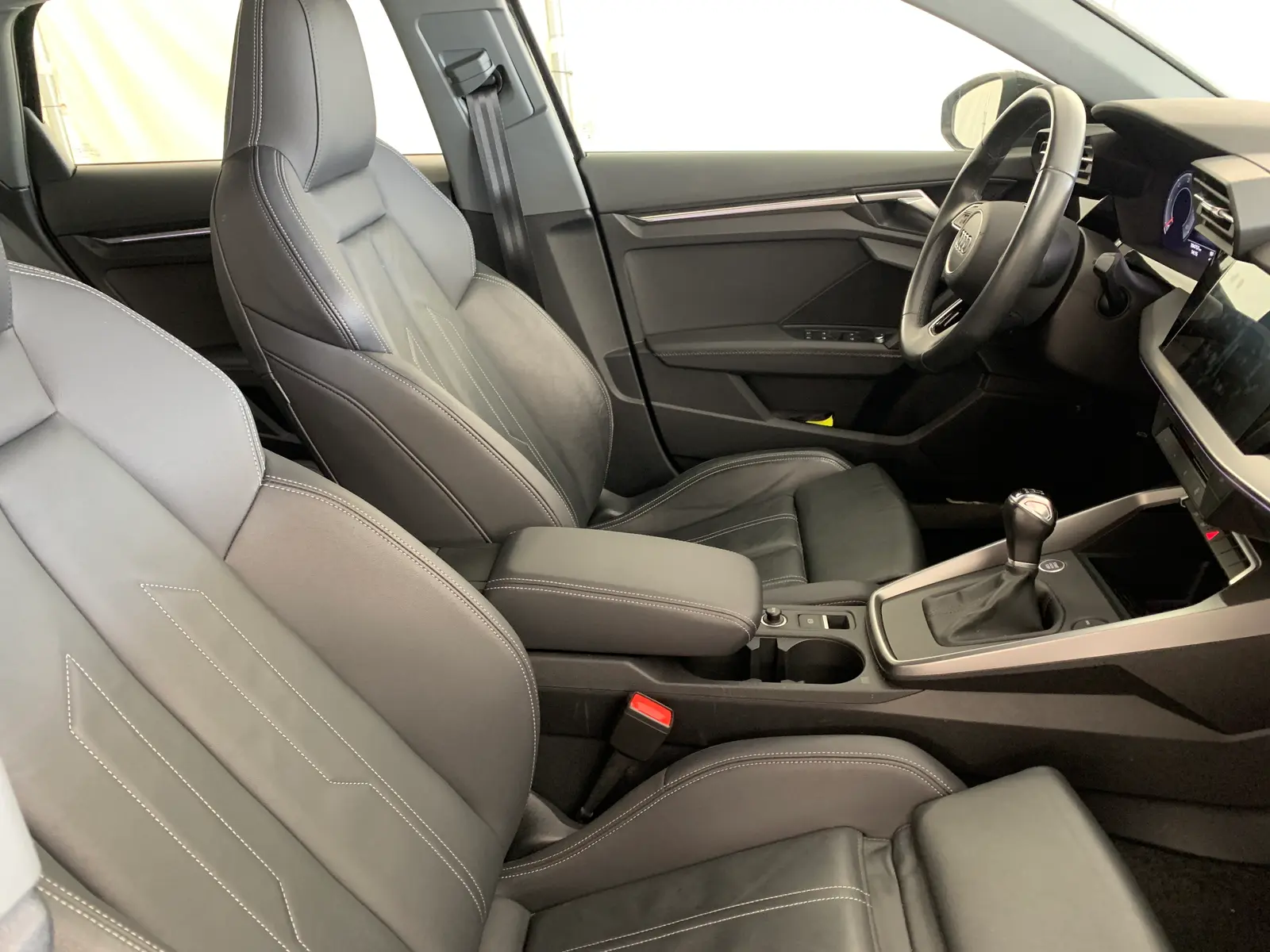 Audi A3 2,0 110 kW manuál rok 2023, čierna, 104 440 km, Nemecko — foto 3 z 12