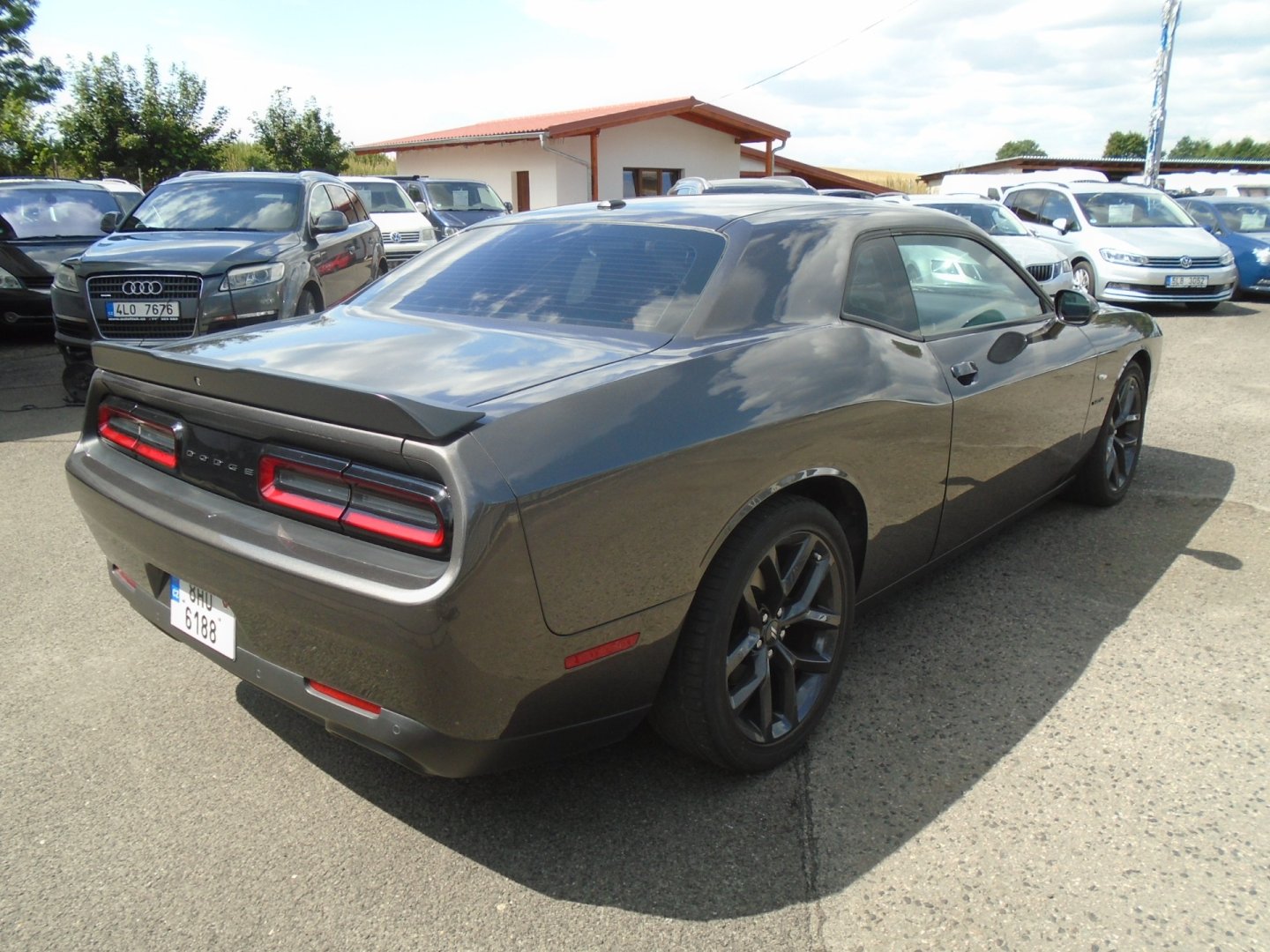 Dodge v8 5,7 280 kW automat, 24 686 km, Česko — foto 8 z 14